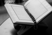 Keharusan dan Kepentingan Studi Fiqih Islam bagi Muslim Kontemporer