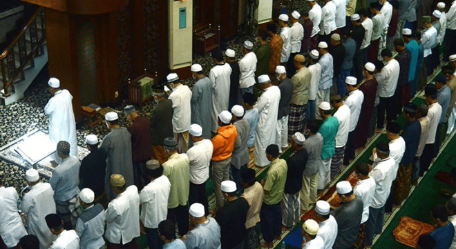 Sholat Berjama’ah Keutamaan dan Tata Cara Melaksanakannya